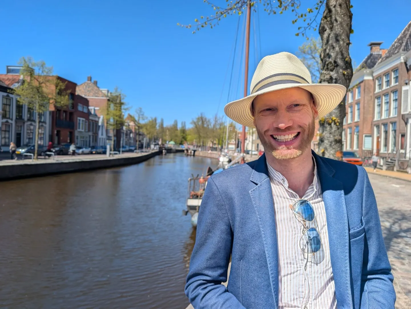 Meet Erwin Hofman, the one who built it while the baby slept